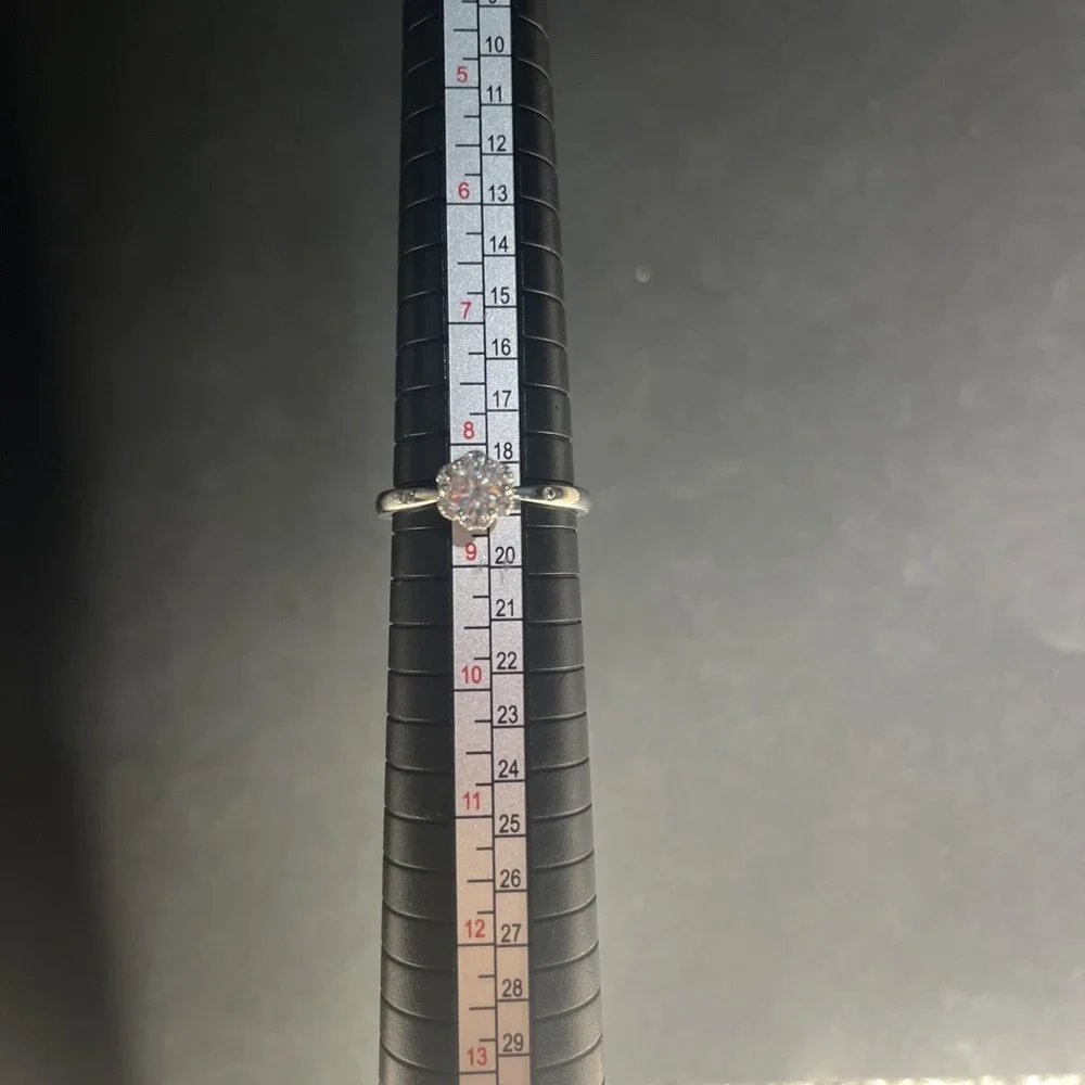 Size 8.5 925 Stamp‎ Sterling Silver Flower Ring Cz - Picture 2 of 7